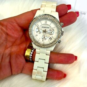 Michael Kors 5300 White Madison watch